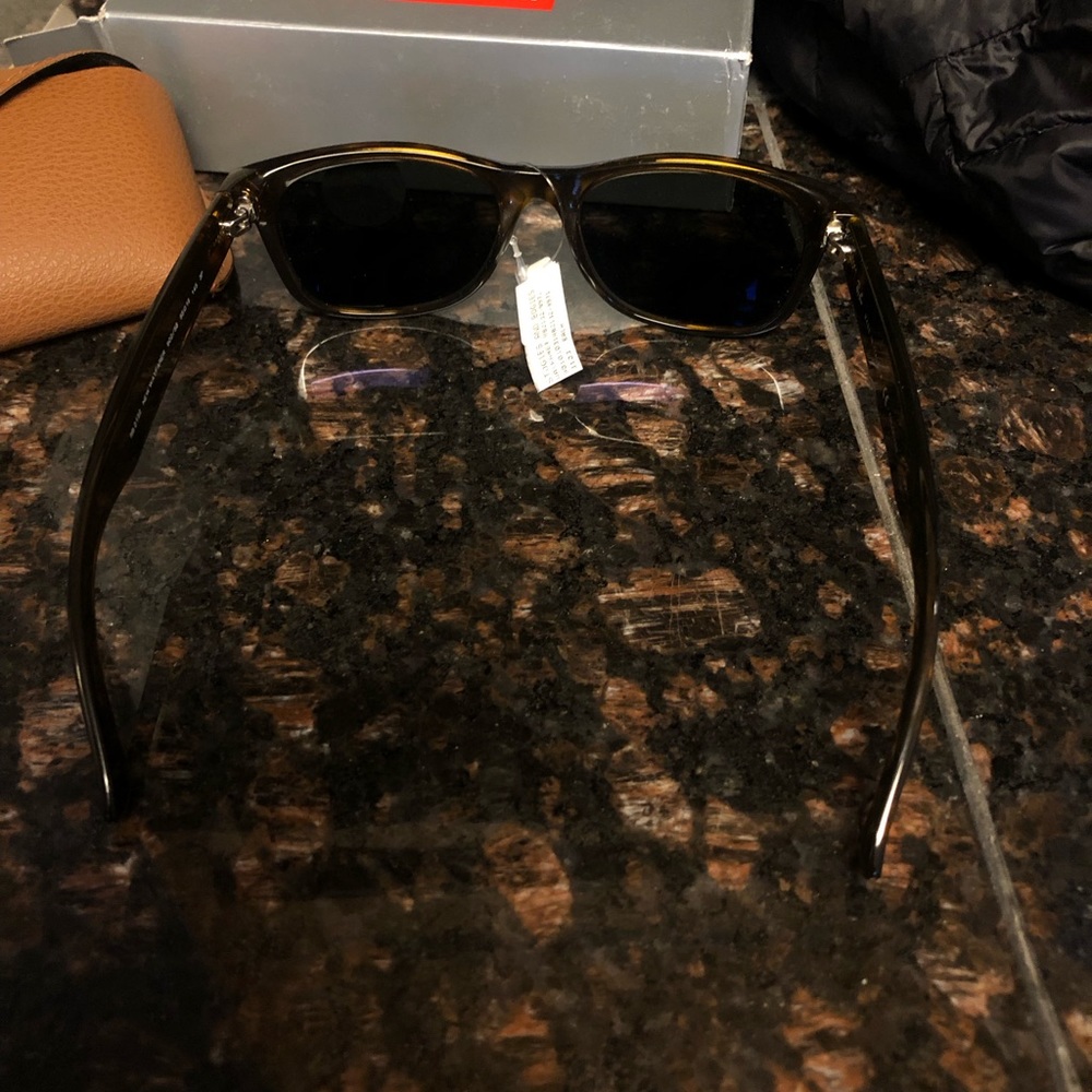 Ray-Ban - Picture 10 of 16